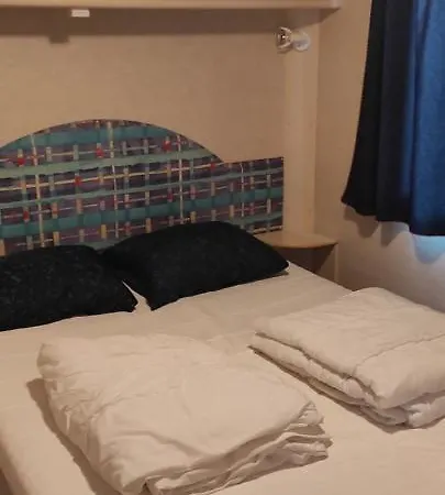 Rabbits Place Κάμπινγκ Πορλέτσα